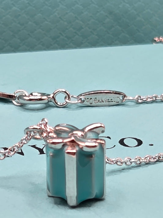 The Christmas Present Necklace