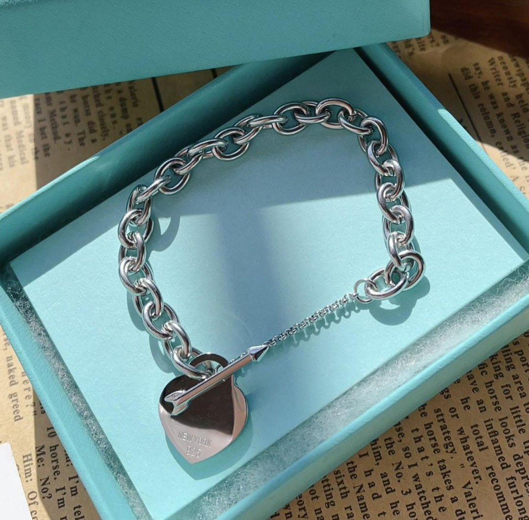 Love Heart & Arrow Cupid Bracelet