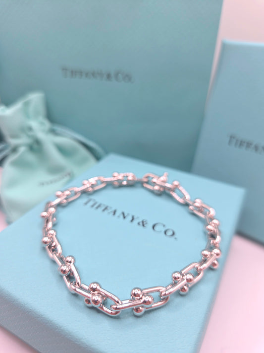 Elegant Chain Link Bracelet