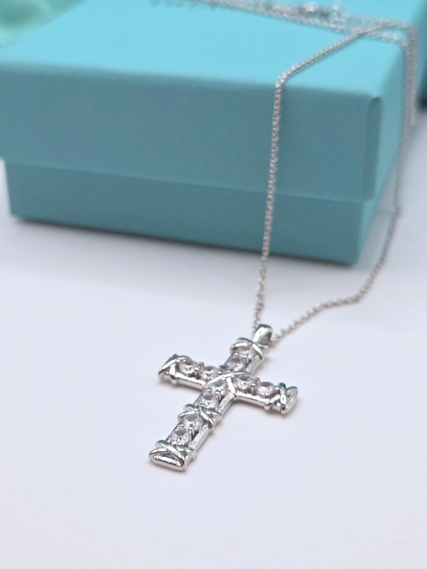 Cross Mesh Necklace 18"