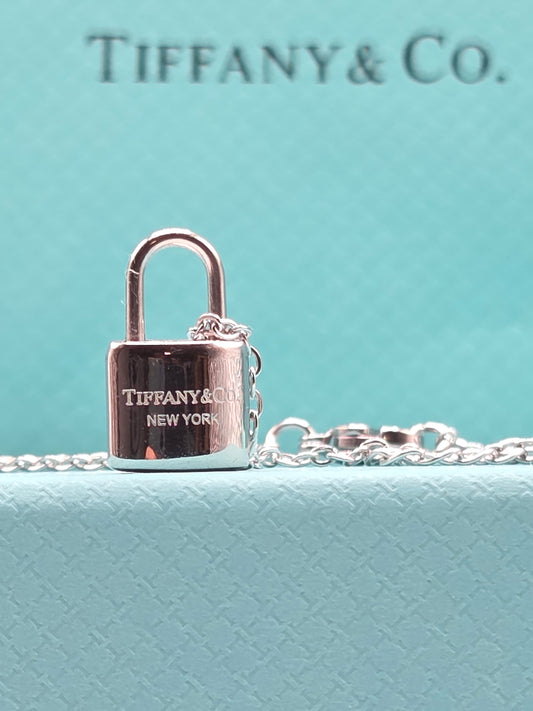 Padlock Necklace 18"